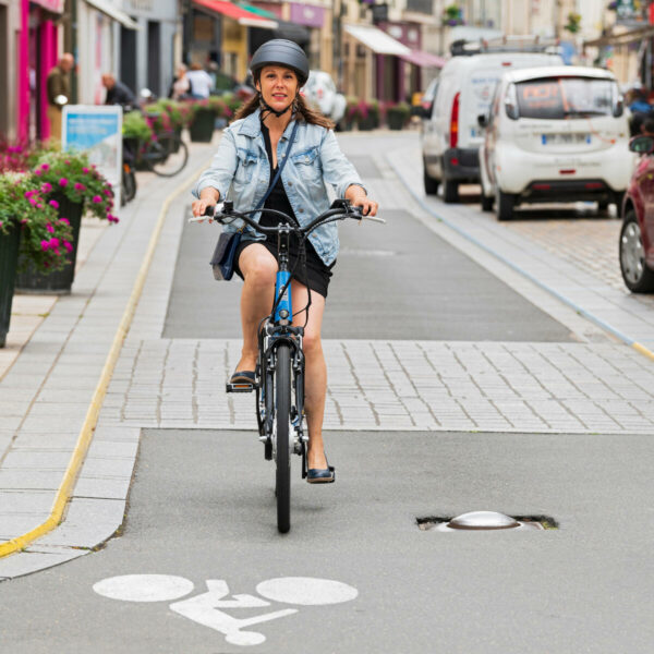 Vélo ville électrique NEOMOUV Sinapia N7 Bleu